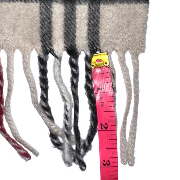 NWT Burberry Nova Check 100% Scottish Cashmere Iconic Rectangle Fringe Scarf - Picture 16 of 16